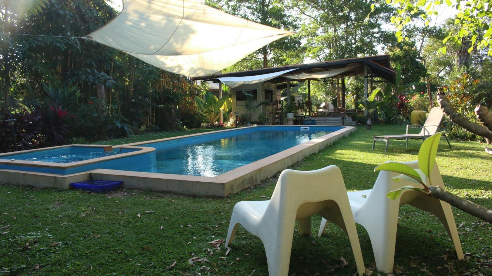 Navari Homestay Rayong Esterno foto
